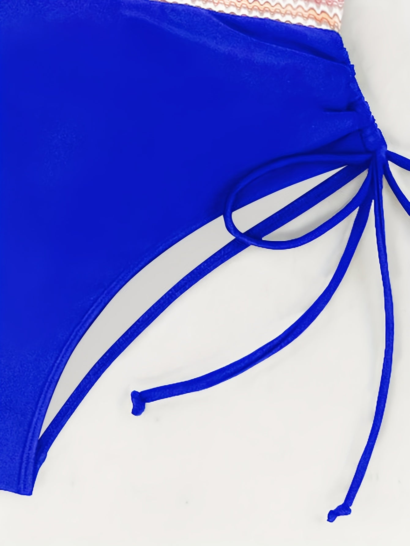 Bikini V-Neck String taille haute avec lien latéral
