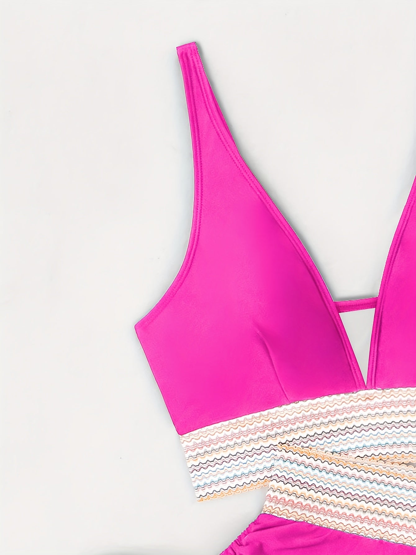 Bikini V-Neck String taille haute avec lien latéral